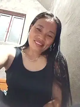 Snapshot of Maikha08 chatting on June 2026 10:19:02 PM Maikha08 online show from June 2026 10:19:02 PM