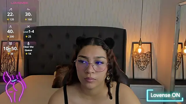 angelinemore online show from January 2026 07:15:01 PM