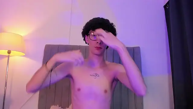 Snapshot of im_thomass chatting on January 2026 11:59:02 AM im thomass online show from January 2026 11:59:02 AM