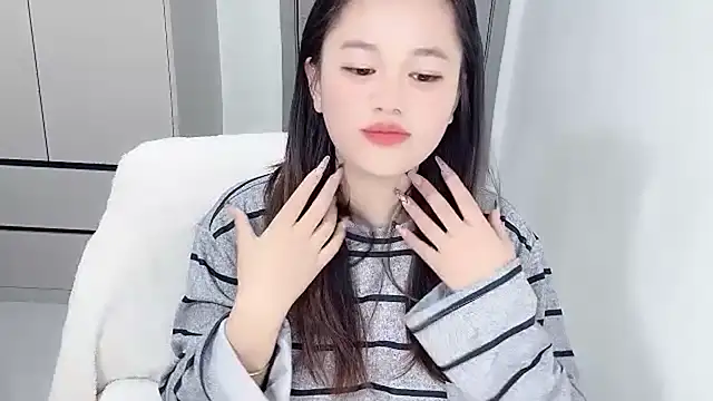 Amireux-8 online show from February 2026 05:35:01 AM