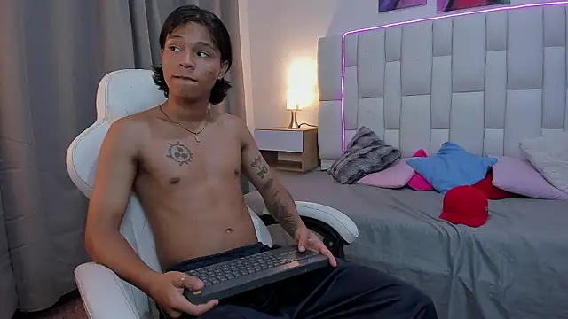 AndyKings 1 online show from March 2026 03:20:01 AM