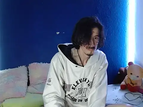 Snapshot of sk8-boy chatting on January 2026 10:57:01 PM sk8-boy online show from January 2026 10:57:01 PM