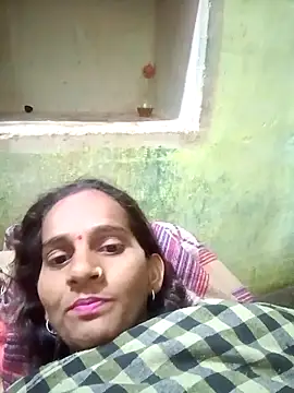 Snapshot of Khusbu77A chatting on December 2025 04:14:01 PM Khusbu77A online show from December 2025 04:14:01 PM