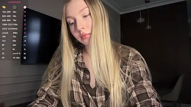 Snapshot of blondinkaa chatting on May 2026 07:30:02 PM blondinkaa online show from May 2026 07:30:02 PM