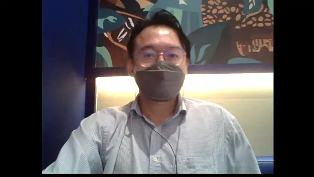 Snapshot of littlegoddyboy chatting on January 2026 02:39:02 AM littlegoddyboy online show from January 2026 02:39:02 AM