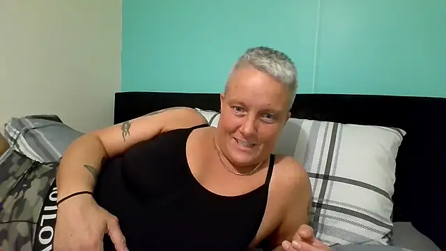 Bendoverbetty3 online show from January 2026 08:00:02 PM