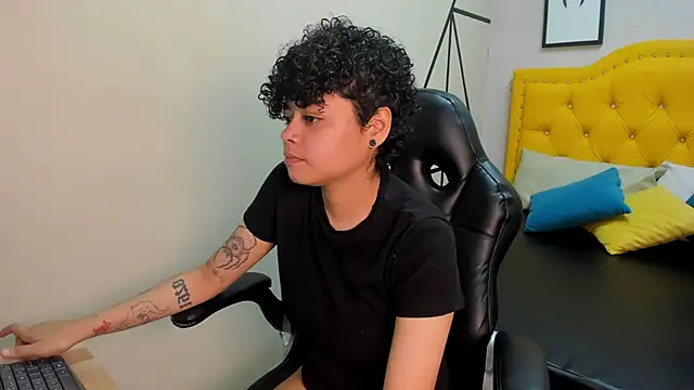 Sasha Venom online show from January 2026 07:28:01 PM