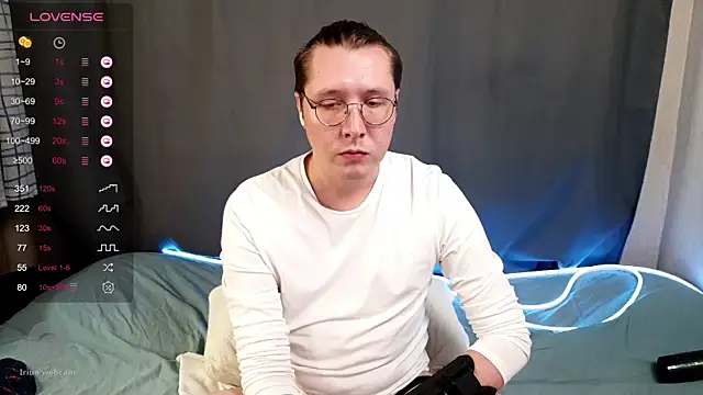 NakedIsaac online show from July 2026 05:37:02 PM