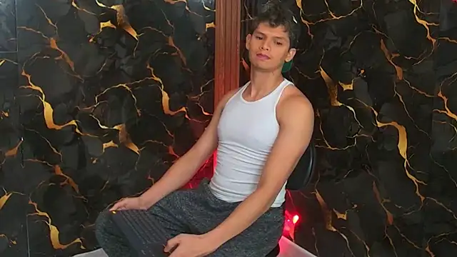 Snapshot of davilap_toyboy chatting on January 2026 11:14:02 AM davilap toyboy online show from January 2026 11:14:02 AM