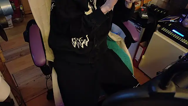 Gay-Versaut online show from January 2026 06:12:02 PM