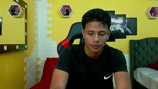 andrew myersx online show from January 2026 02:48:02 AM