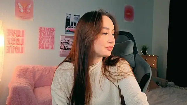 fallin lovee online show from February 2026 07:39:02 PM