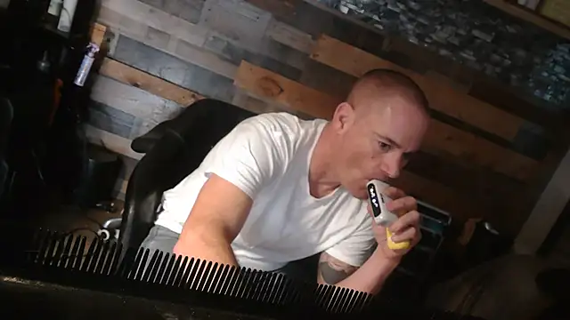 Snapshot of MISTERANDDEMI chatting on January 2026 06:10:01 PM MISTERANDDEMI online show from January 2026 06:10:01 PM