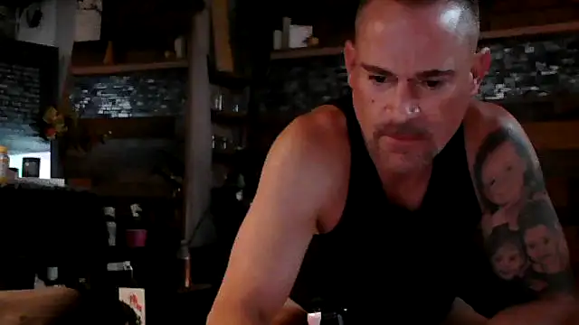 Snapshot of MISTERANDDEMI chatting on April 2026 07:07:02 PM MISTERANDDEMI online show from April 2026 07:07:02 PM