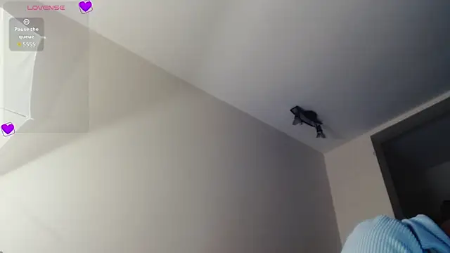 Agatha Dubois4  online show from March 2026 02:33:02 AM