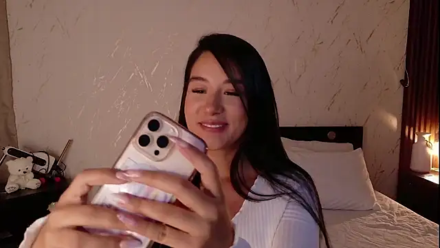 Alannadumont  online show from January 2026 07:15:02 PM