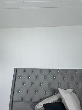 izzybelmonth12 online show from March 2026 08:01:02 PM