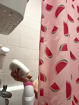 LilyLuck  online show from January 2026 11:40:01 PM