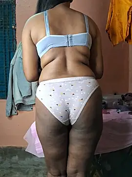 Snapshot of Babyx00 chatting on January 2026 01:37:02 PM Babyx00 online show from January 2026 01:37:02 PM