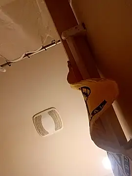 pinkcheetah12 online show from April 2026 06:35:01 PM