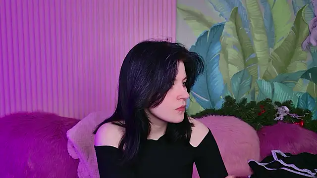 Milana Cold online show from January 2026 08:47:02 PM