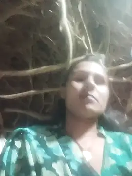 Snapshot of Cuty_priti chatting on May 2026 04:48:01 PM Cuty priti online show from May 2026 04:48:01 PM
