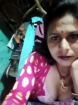 Snapshot of Cuty_priti chatting on May 2026 06:25:01 PM Cuty priti online show from May 2026 06:25:01 PM