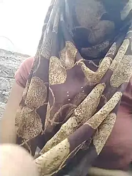 Snapshot of AYZAL-NOOR chatting on August 2026 07:54:01 AM AYZAL-NOOR online show from August 2026 07:54:01 AM