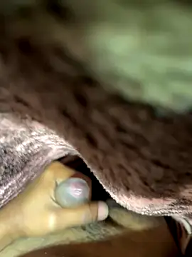 Snapshot of Horny__daddy0 chatting on December 2025 05:36:02 AM Horny daddy0 online show from December 2025 05:36:02 AM