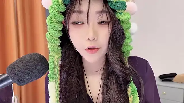 smalldaisy online show from February 2026 06:22:01 AM