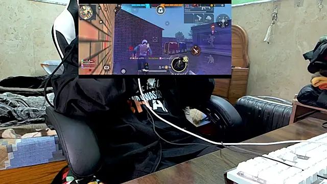 vincenzox7 online show from February 2026 04:18:01 PM