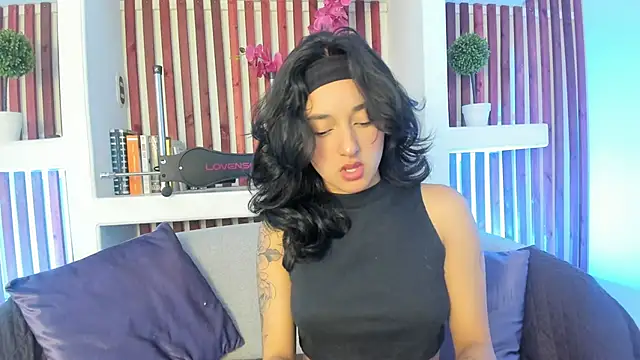 Kaorusweet online show from February 2026 12:11:01 PM