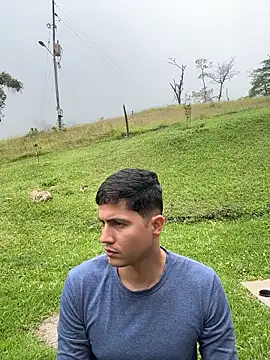 Snapshot of ericlee12 chatting on December 2025 04:25:02 PM ericlee12 online show from December 2025 04:25:02 PM