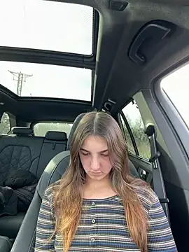 Just-Dori online show from December 2025 01:29:01 PM