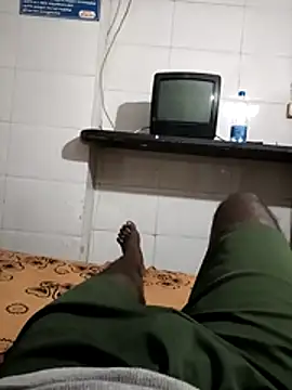 Tamilpaiyan07 online show from February 2026 04:07:02 PM