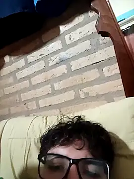 Snapshot of tu_mejor_amiguito chatting on December 2025 05:32:01 PM tu mejor amiguito online show from December 2025 05:32:01 PM