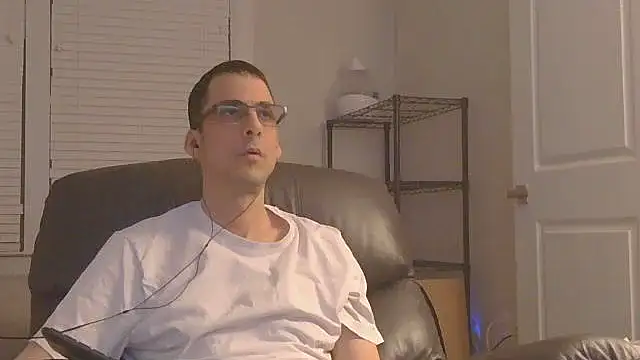 Snapshot of SissyJosh chatting on December 2025 05:25:02 AM SissyJosh online show from December 2025 05:25:02 AM