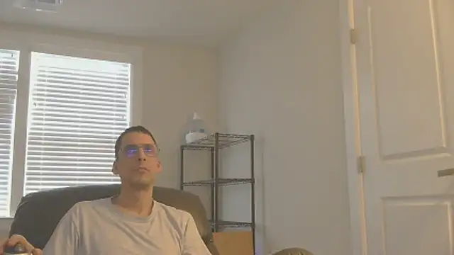 Snapshot of SissyJosh chatting on December 2025 09:01:01 PM SissyJosh online show from December 2025 09:01:01 PM