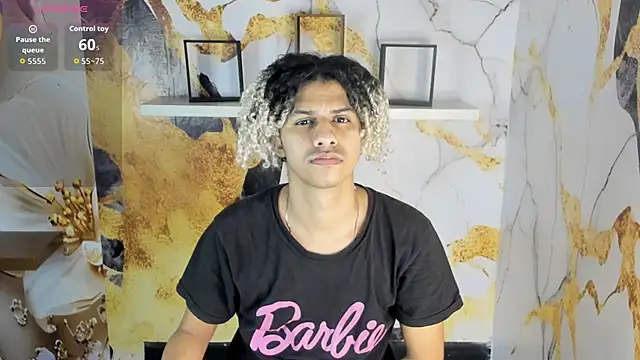 Victor LatinBoy online show from February 2026 03:10:02 AM