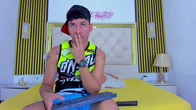 Sweet kevin1 online show from December 2025 03:57:01 AM