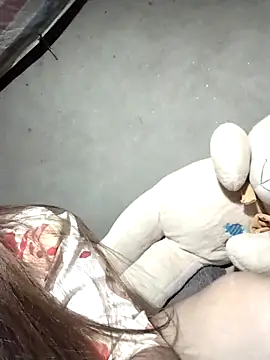 Snapshot of Lucky_cutee chatting on April 2026 11:59:01 AM Lucky cutee online show from April 2026 11:59:01 AM