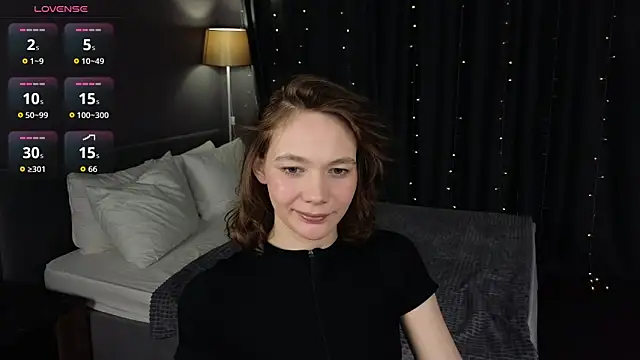 Snapshot of NovaEva_ chatting on May 2026 01:56:01 AM NovaEva online show from May 2026 01:56:01 AM