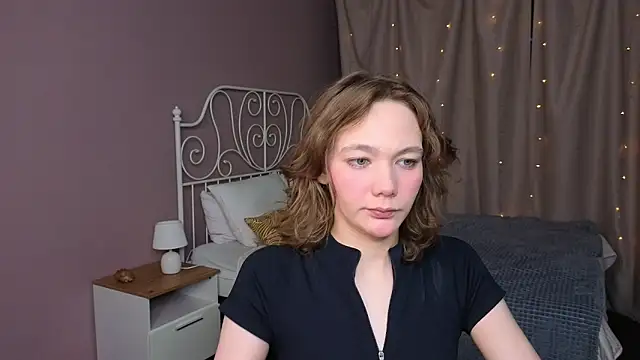 Snapshot of NovaEva_ chatting on May 2026 12:07:02 AM NovaEva online show from May 2026 12:07:02 AM