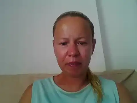 Snapshot of jennyblondeuk chatting on June 2026 02:41:01 PM jennyblondeuk online show from June 2026 02:41:01 PM