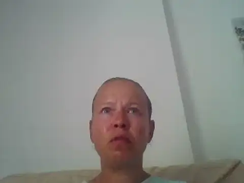 Snapshot of jennyblondeuk chatting on June 2026 04:35:02 PM jennyblondeuk online show from June 2026 04:35:02 PM