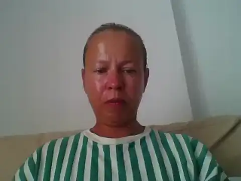 Snapshot of jennyblondeuk chatting on June 2026 03:44:01 PM jennyblondeuk online show from June 2026 03:44:01 PM