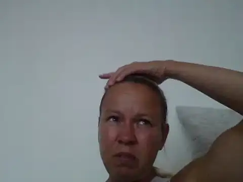 Snapshot of jennyblondeuk chatting on July 2026 03:27:02 PM jennyblondeuk online show from July 2026 03:27:02 PM