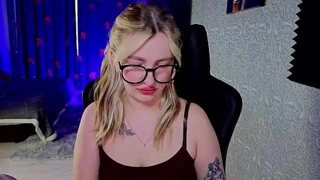 Eva Vibe  online show from February 2026 04:33:02 AM