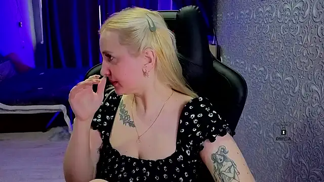 Eva Vibe  online show from April 2026 07:35:01 AM