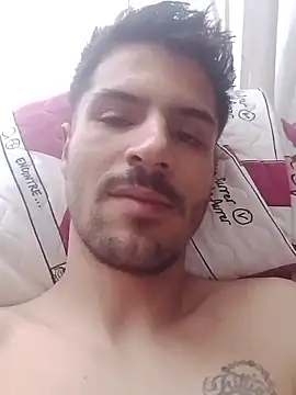 henrinnvv25 online show from December 2025 01:18:02 PM